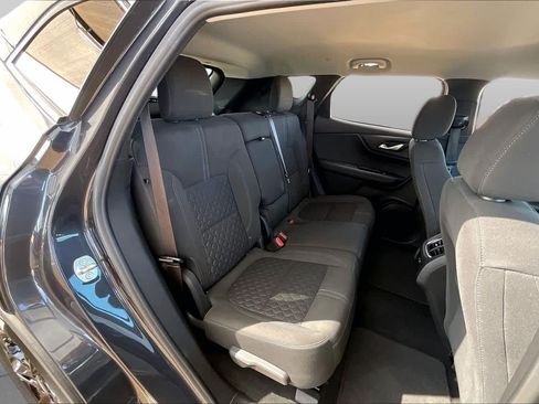 Used 2021 Chevrolet Blazer LT AWD/4WD image 19