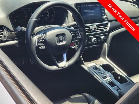 Used 2022 Honda Accord Sport image 5