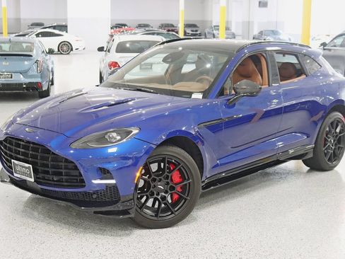 Used 2023 Aston Martin DBX 707 AWD/4WD image 7