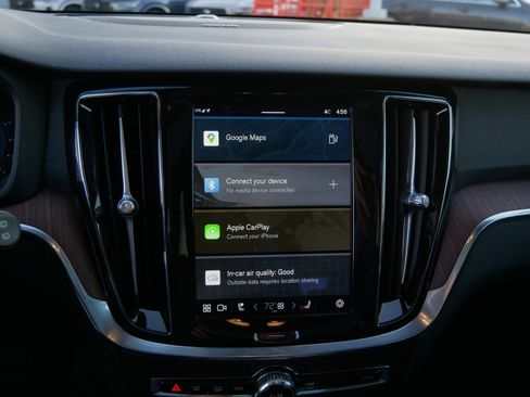 Used 2024 Volvo V60 B5 Cross Country Plus w/ Protection Package Premier image 15