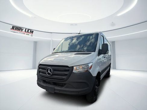Used 2024 Mercedes-Benz Sprinter 3500 w/ Parking Package image 6