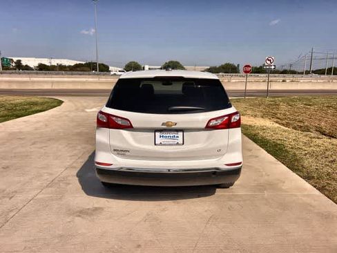 Used 2018 Chevrolet Equinox LT FWD image 6