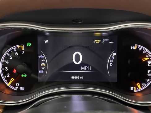 Used 2018 Jeep Grand Cherokee Summit w/ Platinum Series Group image 24