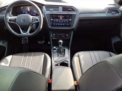 Used 2024 Volkswagen Tiguan SE R-Line FWD image 13