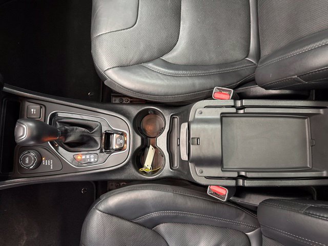 Used 2021 Jeep Cherokee Limited AWD/4WD image 34