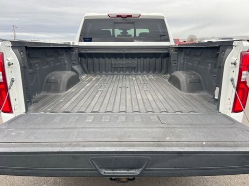 Used 2023 Chevrolet Silverado 2500 High Country w/ Z71 Off-Road Package image 13