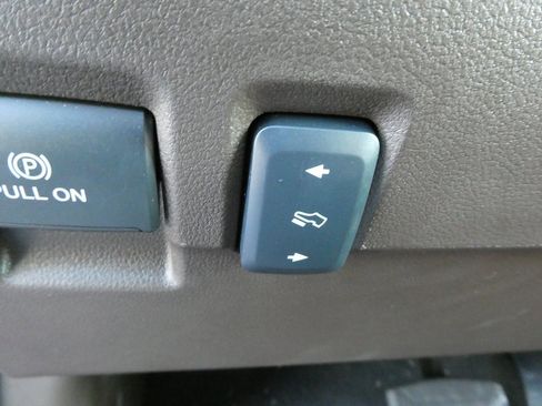 Used 2025 Ford F350 King Ranch w/ Chrome Package image 28