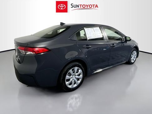 Used 2025 Toyota Corolla LE image 4