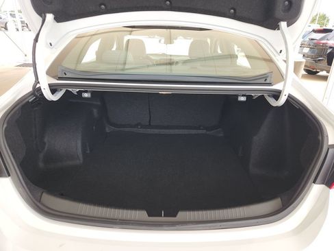 Used 2025 Chevrolet Malibu LT FWD image 14