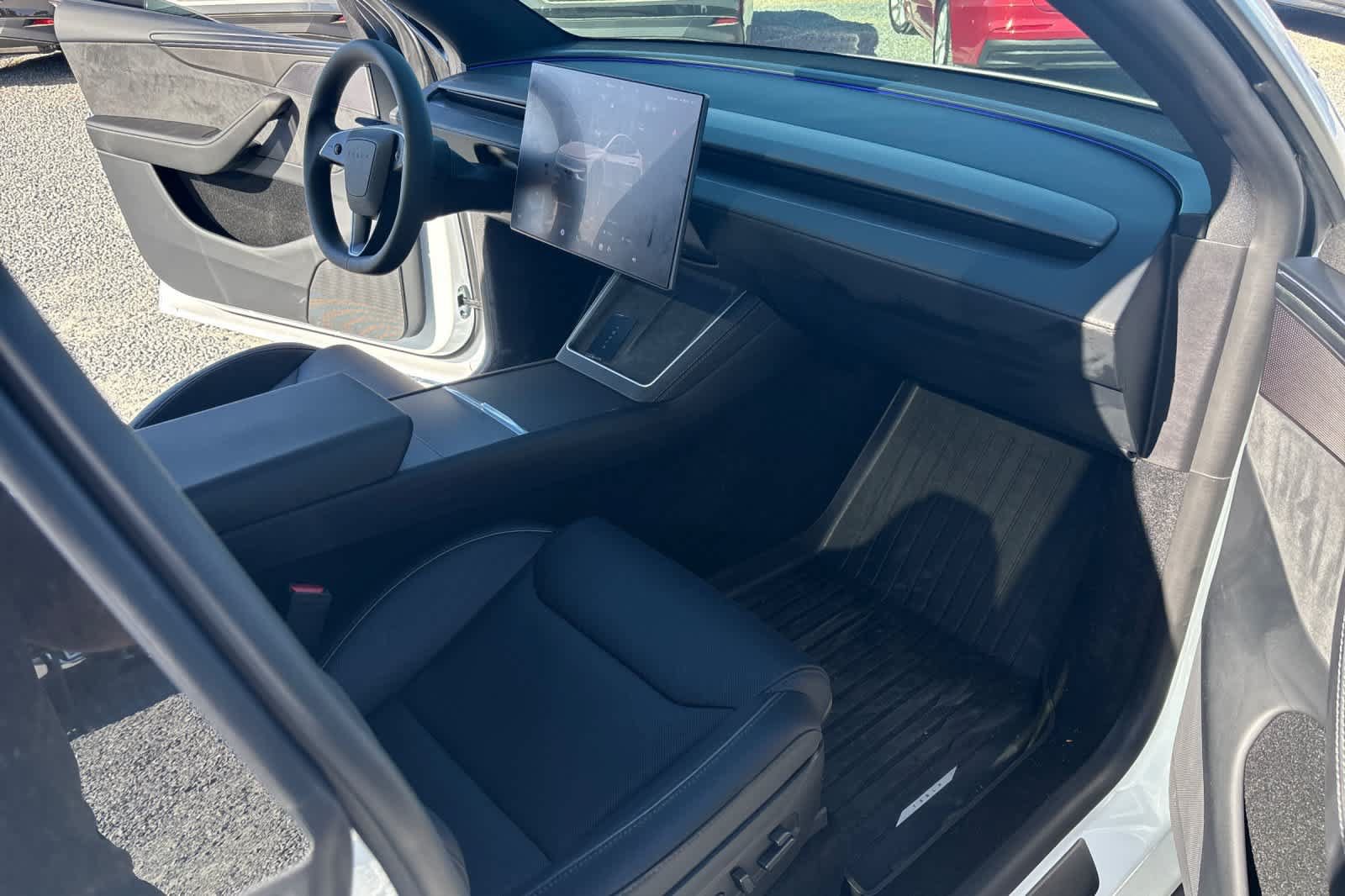 Used 2026 Tesla Model Y Performance AWD/4WD image 18