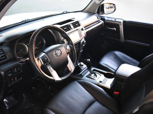 Used 2019 Toyota 4Runner Limited AWD 4dr SUV image 42