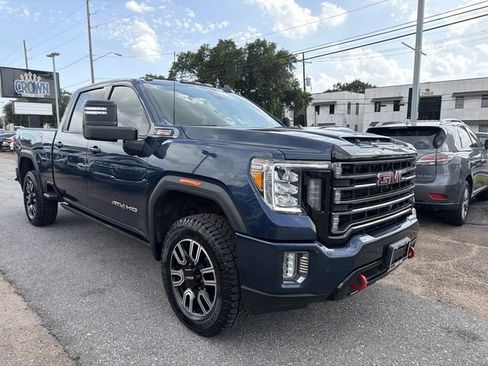 Used 2022 GMC Sierra 2500 AT4 w/ AT4 Premium Plus Package AWD/4WD image 4