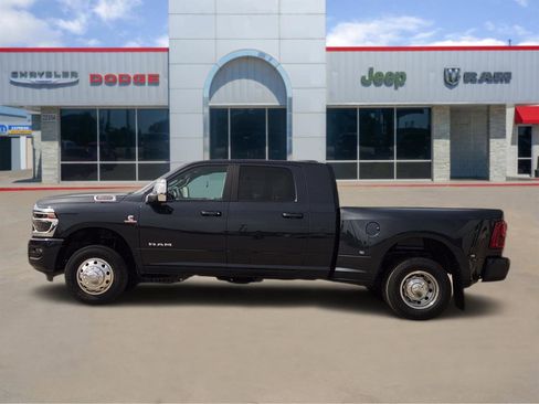 New 2026 RAM 3500 Laramie w/ Max Tow Package image 3