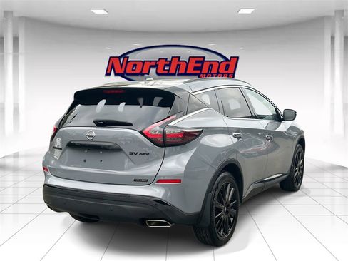 Used 2024 Nissan Murano SV w/ SV Midnight Edition Package image 3