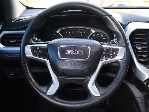 Used 2021 GMC Acadia SLE image 18