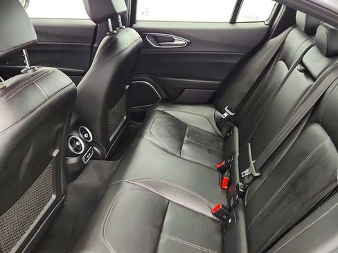 Used 2022 Alfa Romeo Giulia Sprint image 22