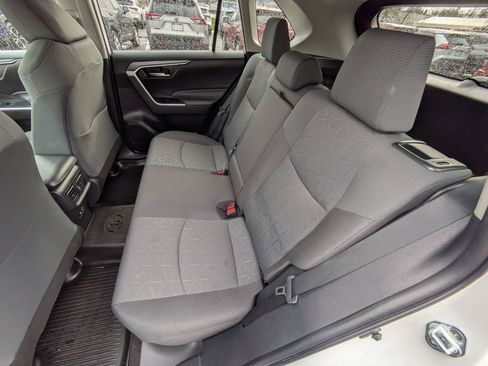 Used 2023 Toyota RAV4 XLE image 17