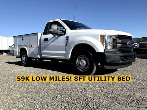 Used 2017 Ford F250 XL w/ Power Equipment Group RWD image 3