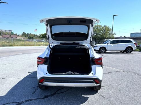 New 2026 Chevrolet Trax LT w/ Driver Confidence Package image 21