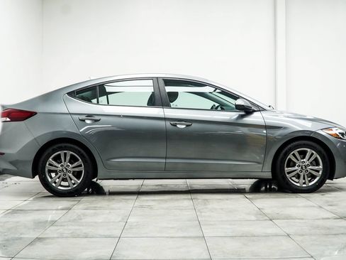Used 2018 Hyundai Elantra Value Edition FWD image 6