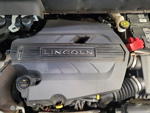 Used 2019 Lincoln Nautilus Reserve FWD image 30