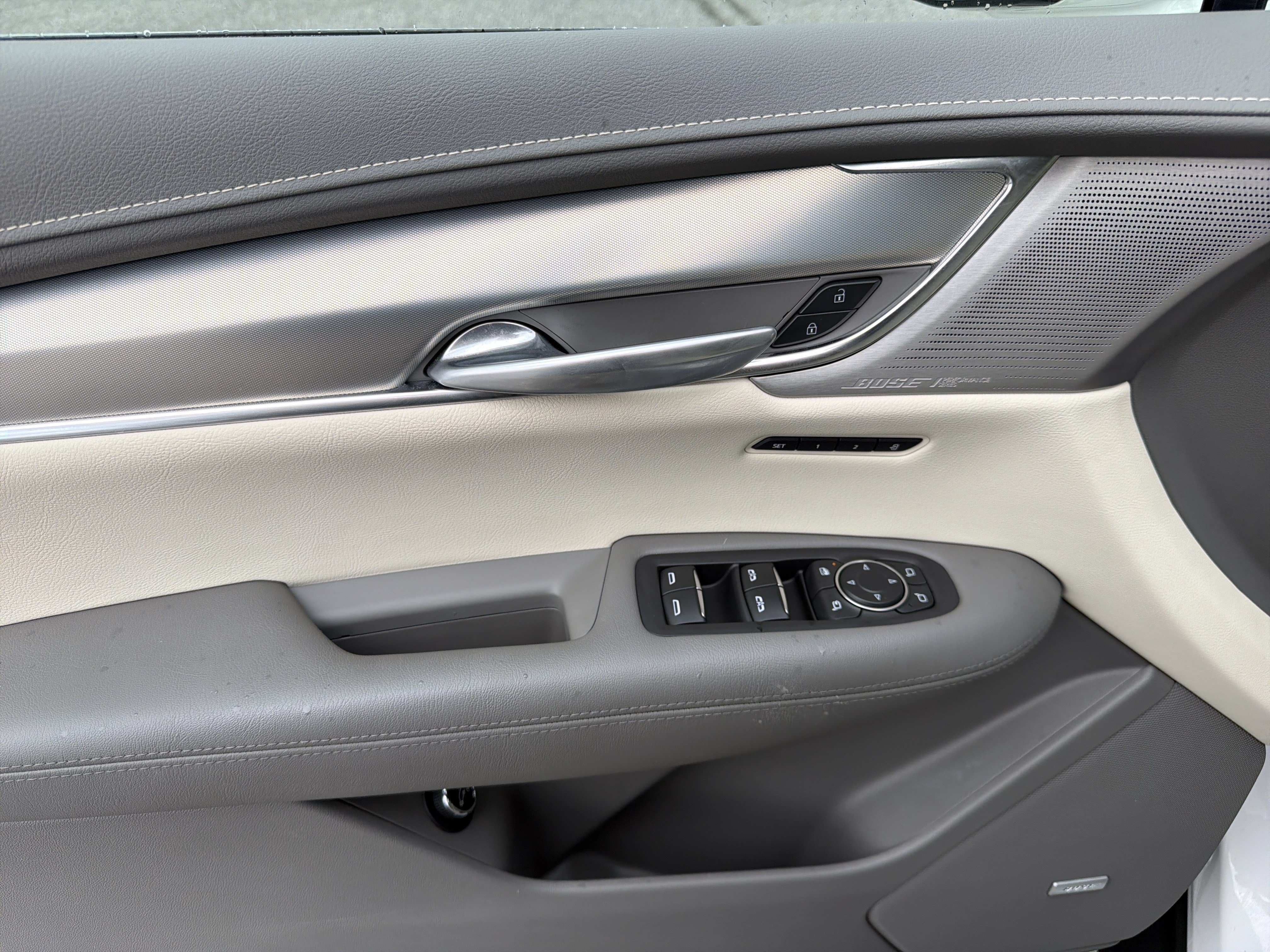 Used 2021 Cadillac XT5 Premium Luxury FWD image 11