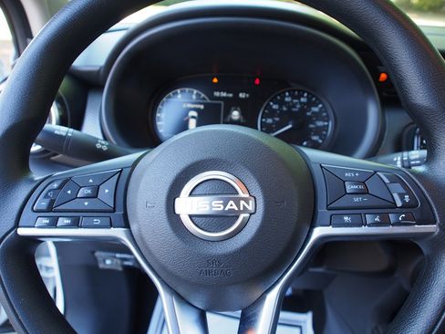 Used 2024 Nissan Kicks SV FWD image 20
