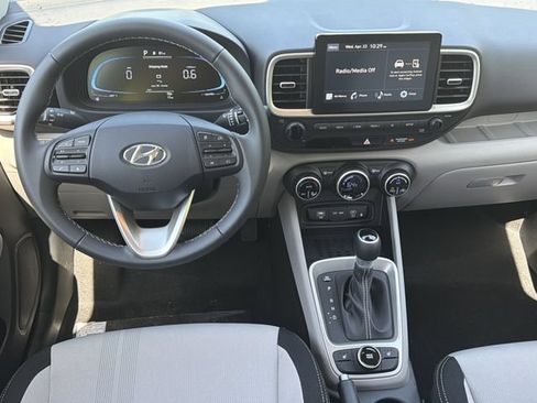 New 2026 Hyundai Venue SEL FWD image 23