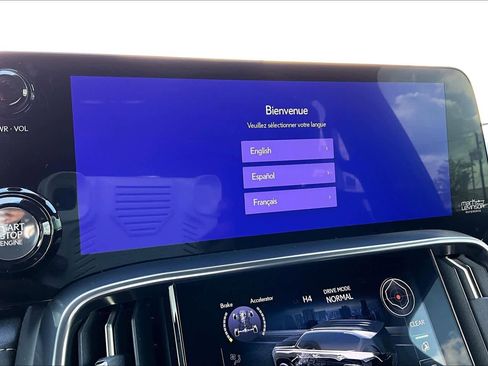 Used 2023 Lexus LX 600 4WD w/ Accessory Package (Z1) image 34