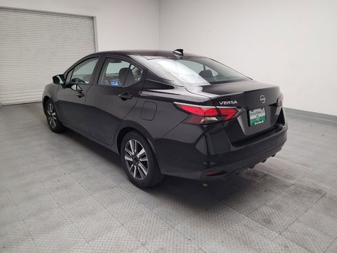 Used 2025 Nissan Versa SV FWD image 5