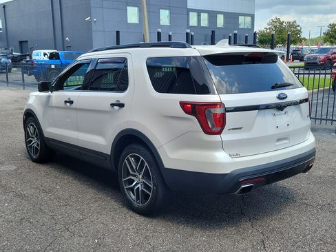 Used 2017 Ford Explorer Sport w/ Equipment Group 401A AWD/4WD image 9