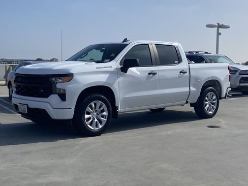 Used 2025 Chevrolet Silverado 1500 Custom RWD image 6