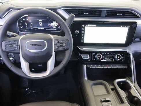 New 2025 GMC Sierra 2500 Denali w/ Denali Reserve Package image 16