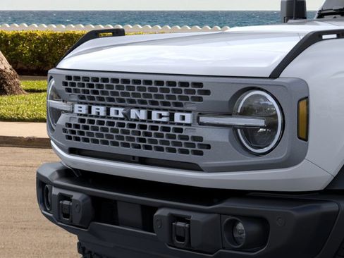 New 2025 Ford Bronco Badlands image 19