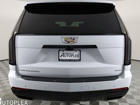 Used 2026 Cadillac Escalade Platinum Sport AWD/4WD image 6