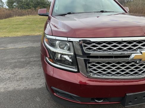 Used 2018 Chevrolet Tahoe LT w/ LT Signature Package image 12