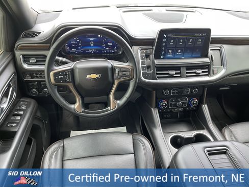 Certified 2023 Chevrolet Suburban High Country image 2