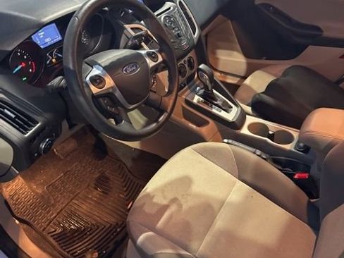 Used 2013 Ford Focus SE image 9