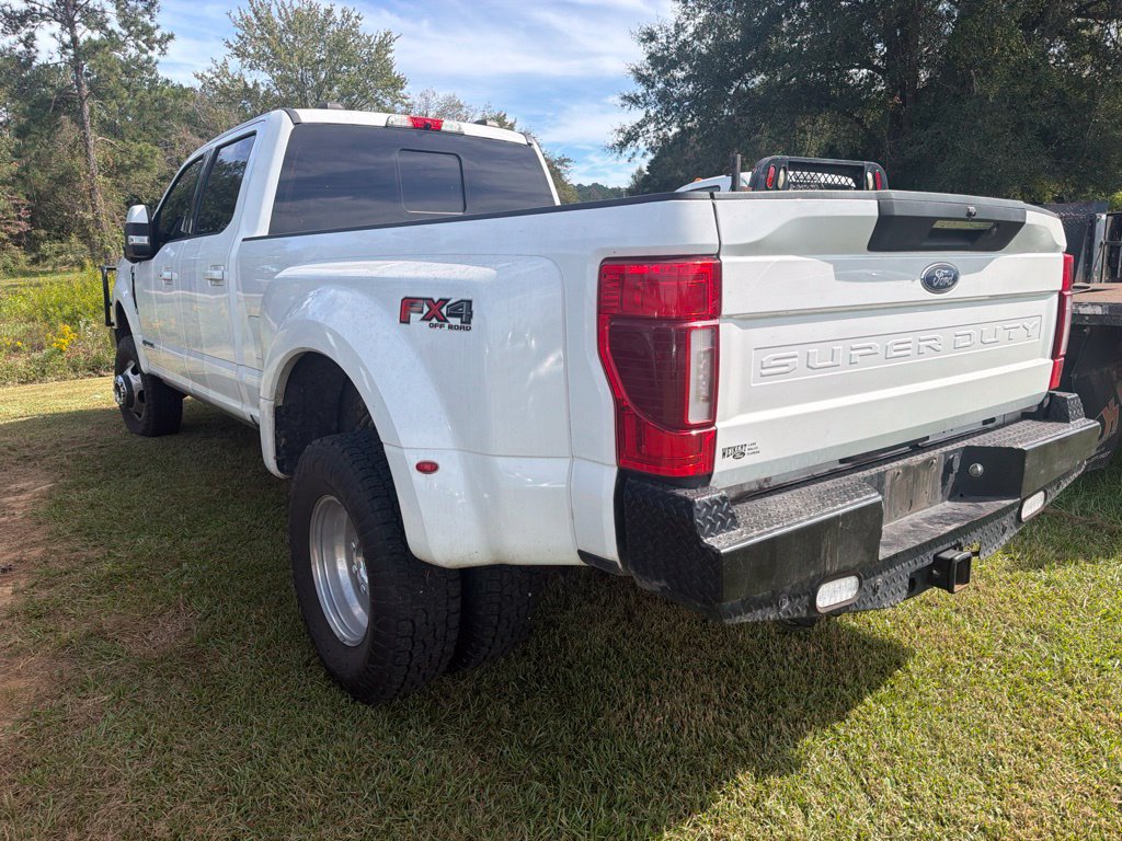Used 2022 Ford F350 Lariat w/ Lariat Ultimate Package AWD/4WD image 4