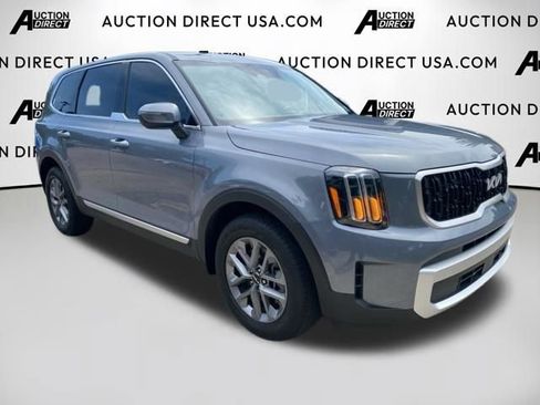 Used 2024 Kia Telluride LX FWD image 27