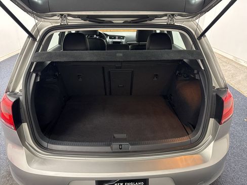 Used 2015 Volkswagen Golf S image 10