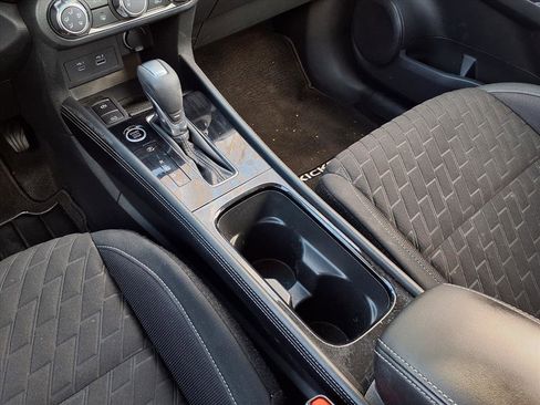 Used 2023 Nissan Kicks SV image 16