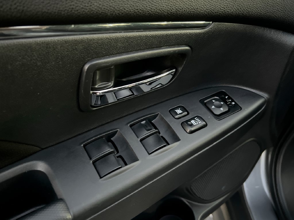 Used 2025 Mitsubishi Outlander Sport ES AWD/4WD image 21
