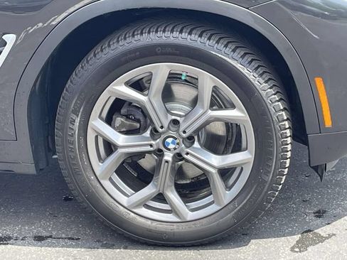 Used 2022 BMW X3 xDrive30i w/ Premium Package 2 (ZPA) AWD/4WD image 4