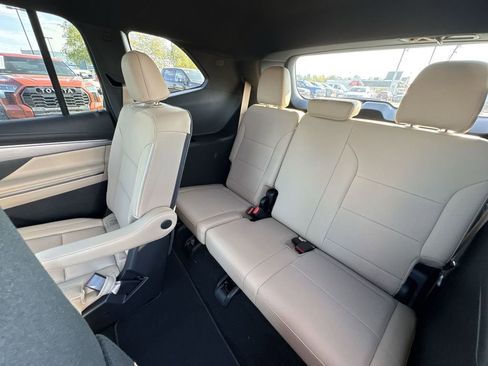 New 2026 Buick Enclave Preferred image 23