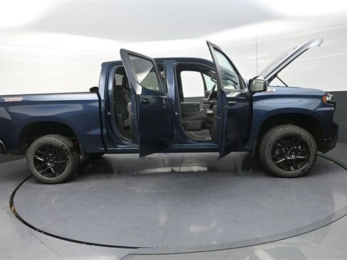 Used 2021 Chevrolet Silverado 1500 LT Trail Boss w/ Bed Protection Package image 42