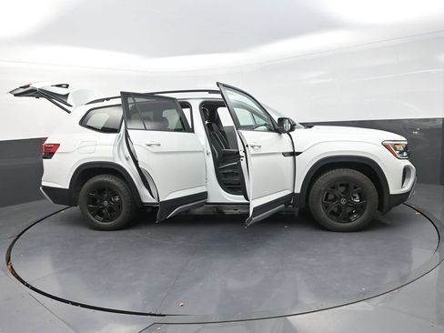 New 2026 Volkswagen Atlas Peak Edition AWD/4WD image 37