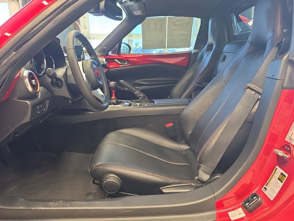 Used 2017 MAZDA MX-5 Miata RF Grand Touring RWD image 23