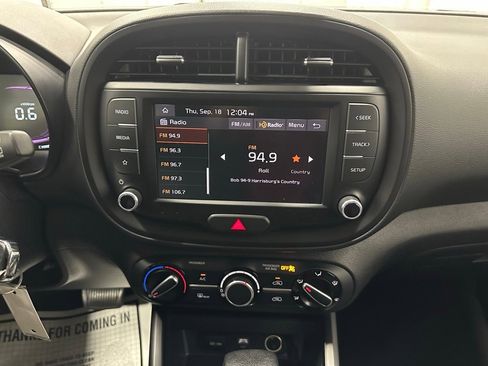 Used 2024 Kia Soul LX w/ Option Group 015 image 25