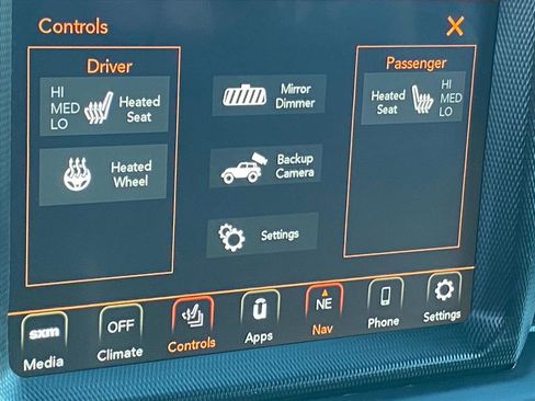 Used 2022 Jeep Wrangler Unlimited Sahara w/ Cold Weather Group image 19